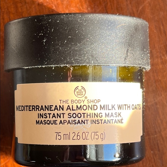 The Body Shop Mediterranean Almond Milk w Oats Instant Soothjng Mask, 2.9oz - Picture 1 of 3